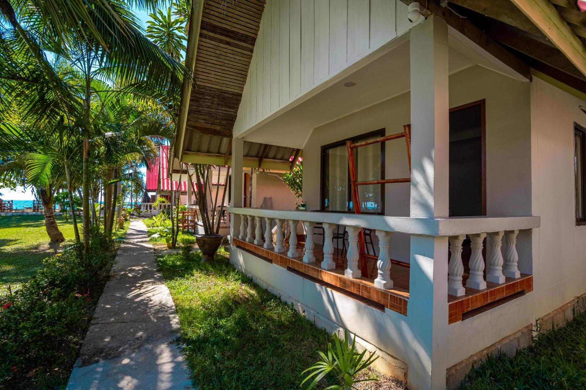 Lanta Beachfront Resort Ko Lanta 外观 照片